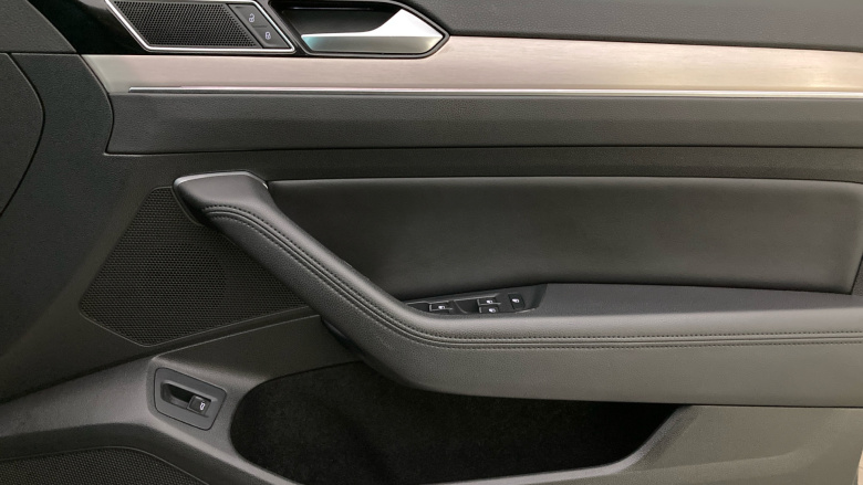 Volkswagen Passat 1.4 TSI 150 GT 5dr [Panoramic Roof] Petrol Estate